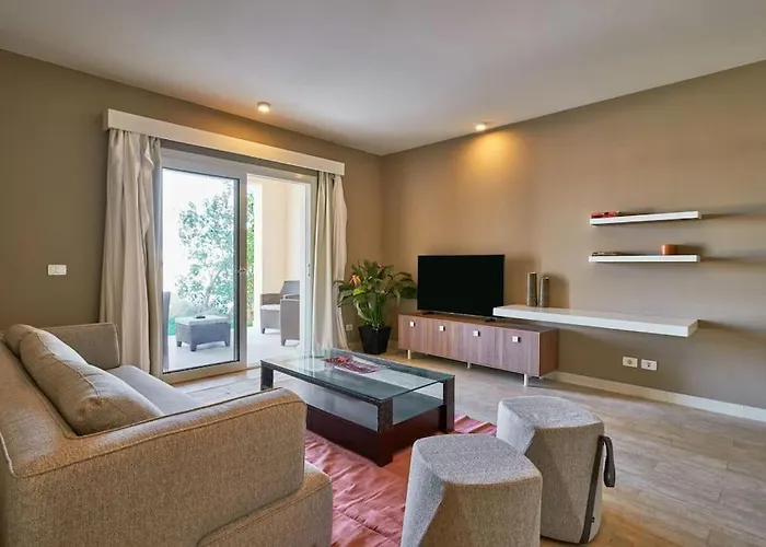 Ground Floor Two Bedrooms In Joubal Lagoon With Direct Pool Access And View *